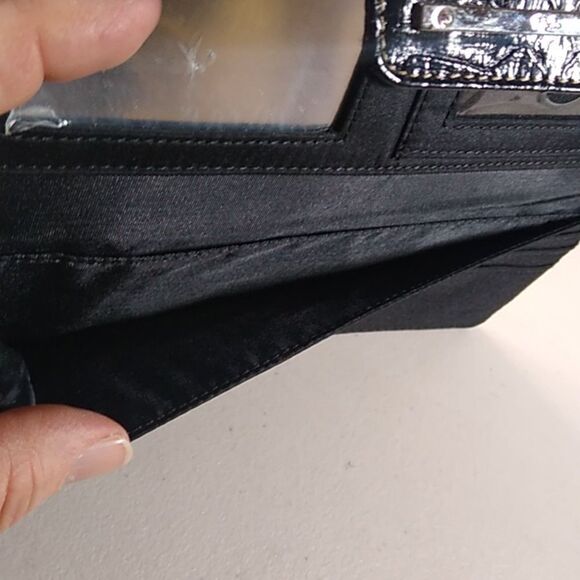 Relic Black Full Length Wallet with Mirror Coin area on back - Picture 3 of 6